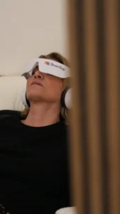 audio visual brain training device used for relaxation and mental wellness